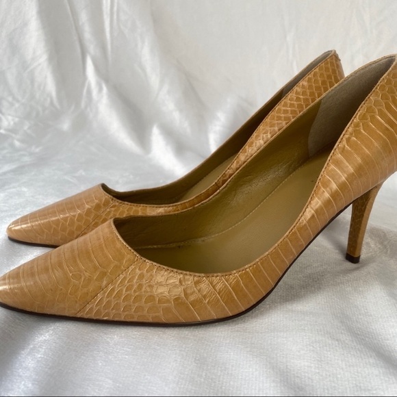 Lauren Ralph Lauren Yellow Faux Snakeskin Heels - Picture 6 of 11